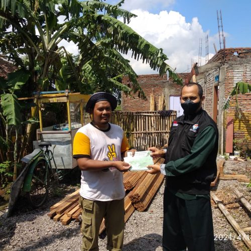 LZIS Assalaam Bantu Korban Angin Puting Beliung